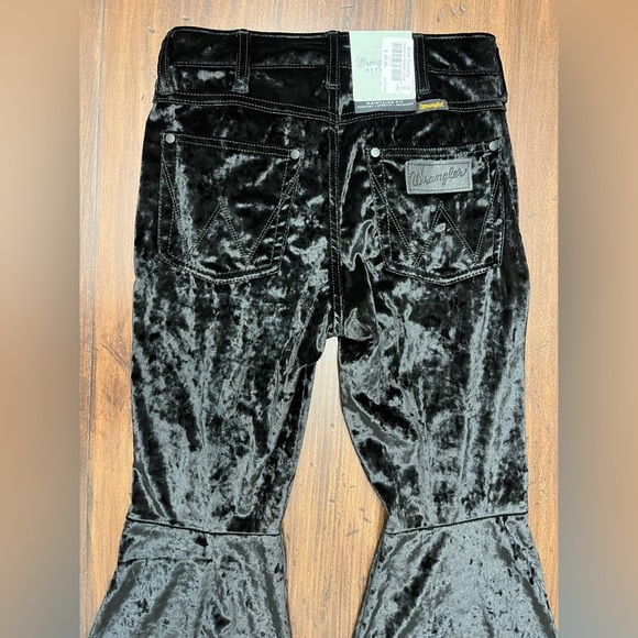 Wrangler Retro High Rise Flare Size 26 X 30 Black Crushed Velvet Stretch Cowgirl - Picture 12 of 15